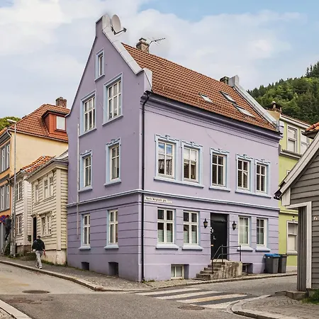 Dinbnb I Top-floor For The Explorer! I 400m To Bryggen Apartment